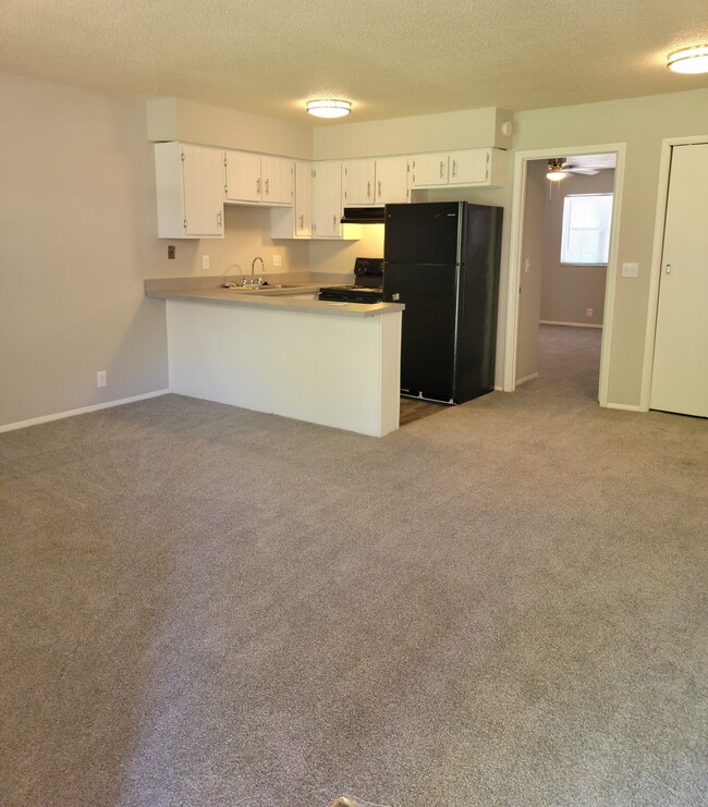 Embassy Apartments Apartments 1290 Hatfield Dr Evansville, IN