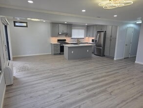 Building Photo - 643 Gellert Blvd