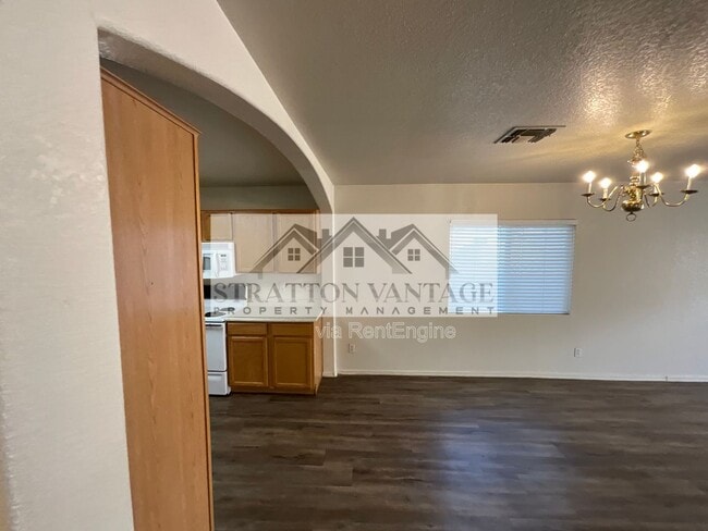 Building Photo - 2643 S 84th Gln