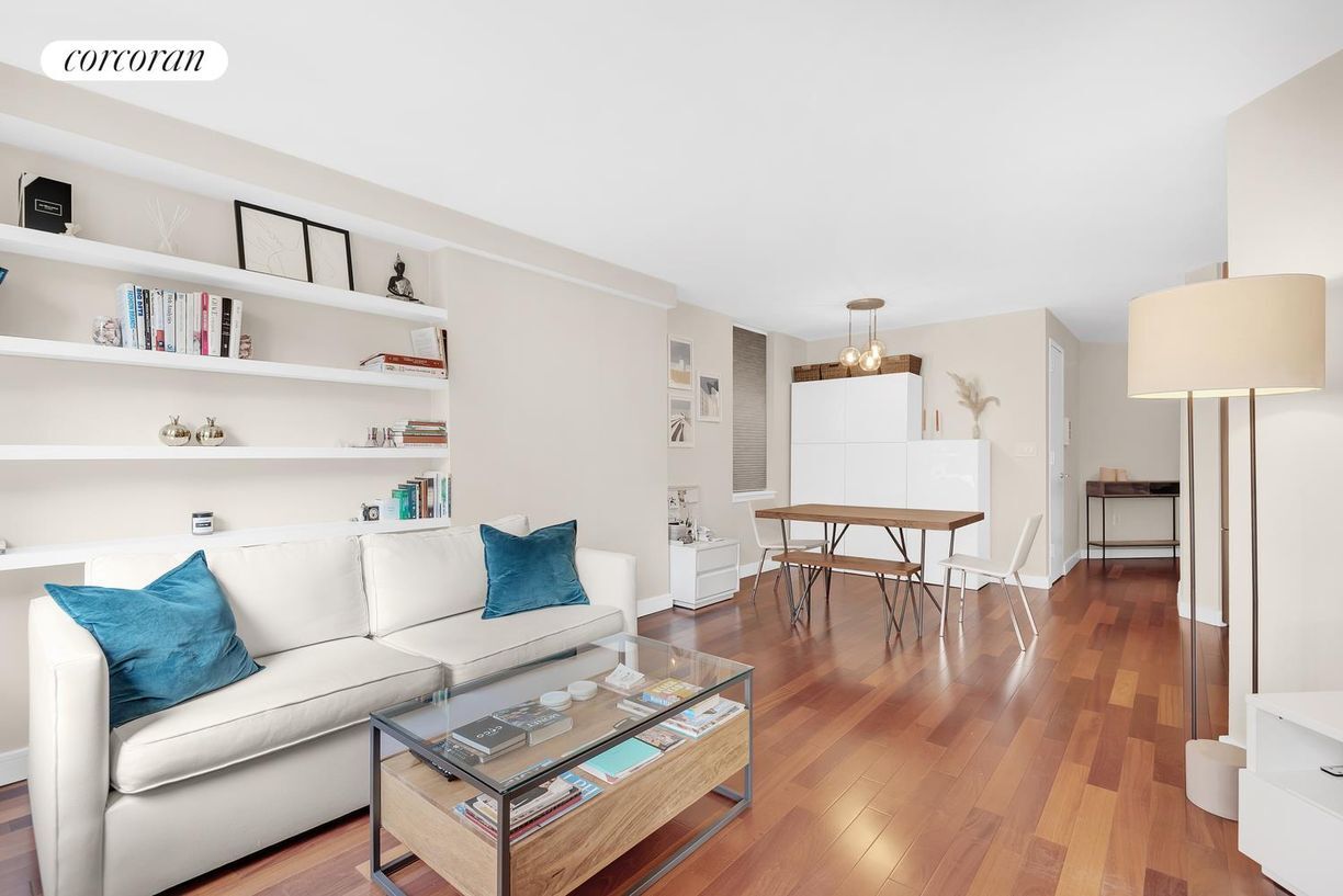 Foto principal - 206 E 95th St