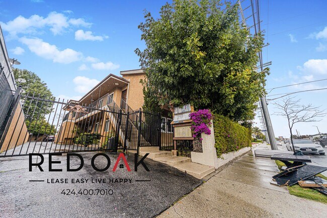 Foto del edificio - 13043 Vanowen St