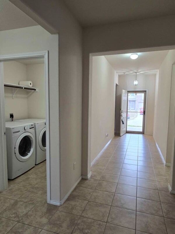 Building Photo - 3901 Endicott Dr