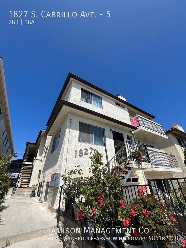 Foto del edificio - 1827 S Cabrillo Ave