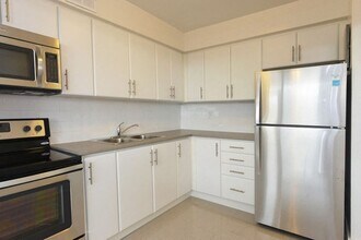 Building Photo - 263 Dixon Rd