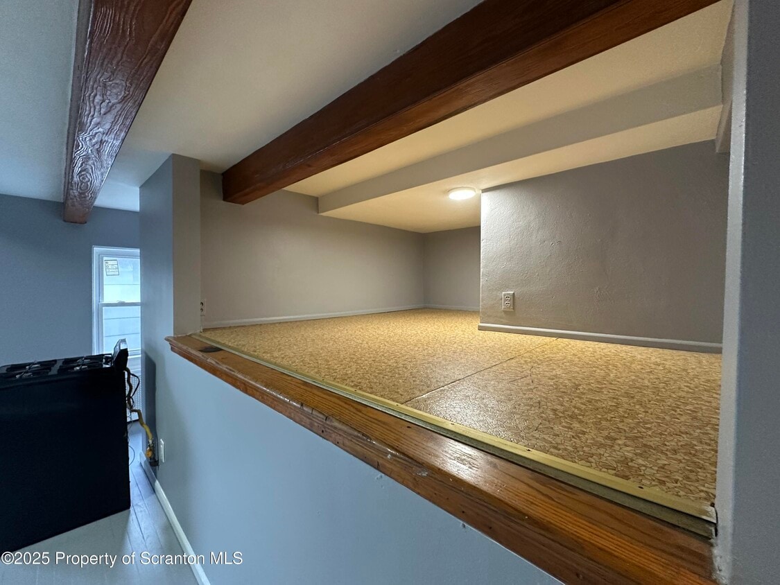 Building Photo - 306 Wyoming Ave