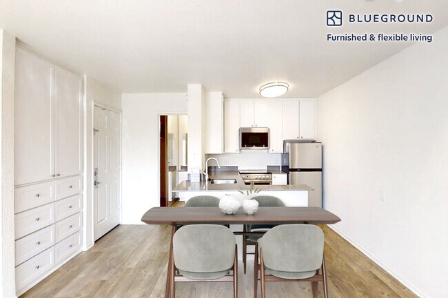 Foto del edificio - 333 1st St