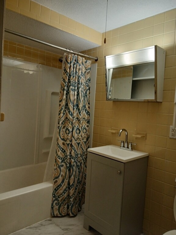 Foto del edificio - 180 Fulton St