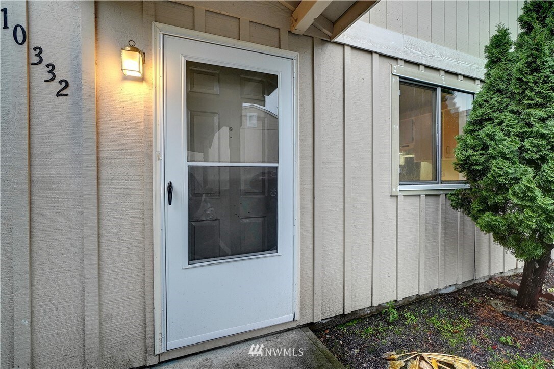 Foto principal - 10332 15th Avenue Ct E