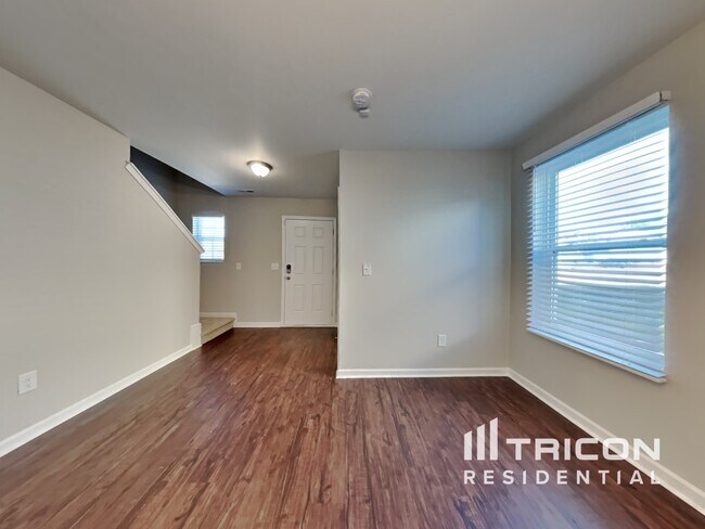 Building Photo - 226 Hallow Oak Street Spring Lake NC