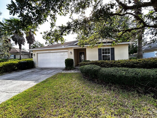 Foto del edificio - Newer Build 3/2 with Fenced in yard minute...