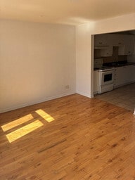 Building Photo - 463 Galt