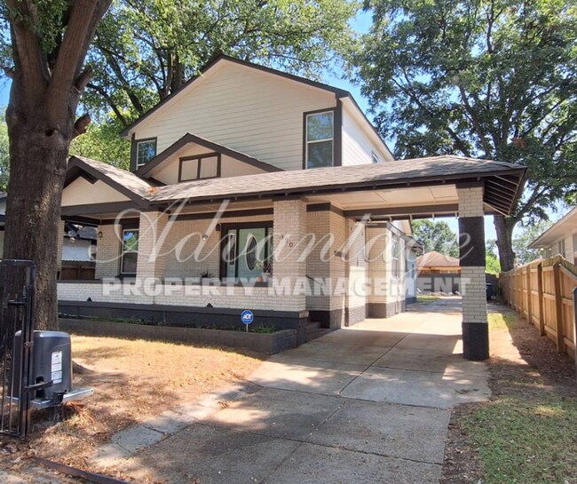 Building Photo - Adorable Downtown  Home for Rent