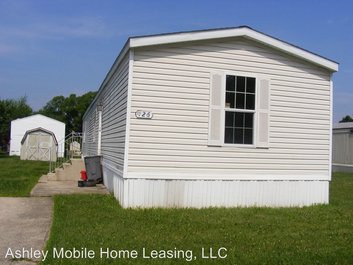 Primary Photo - 102 Maplewood Dr