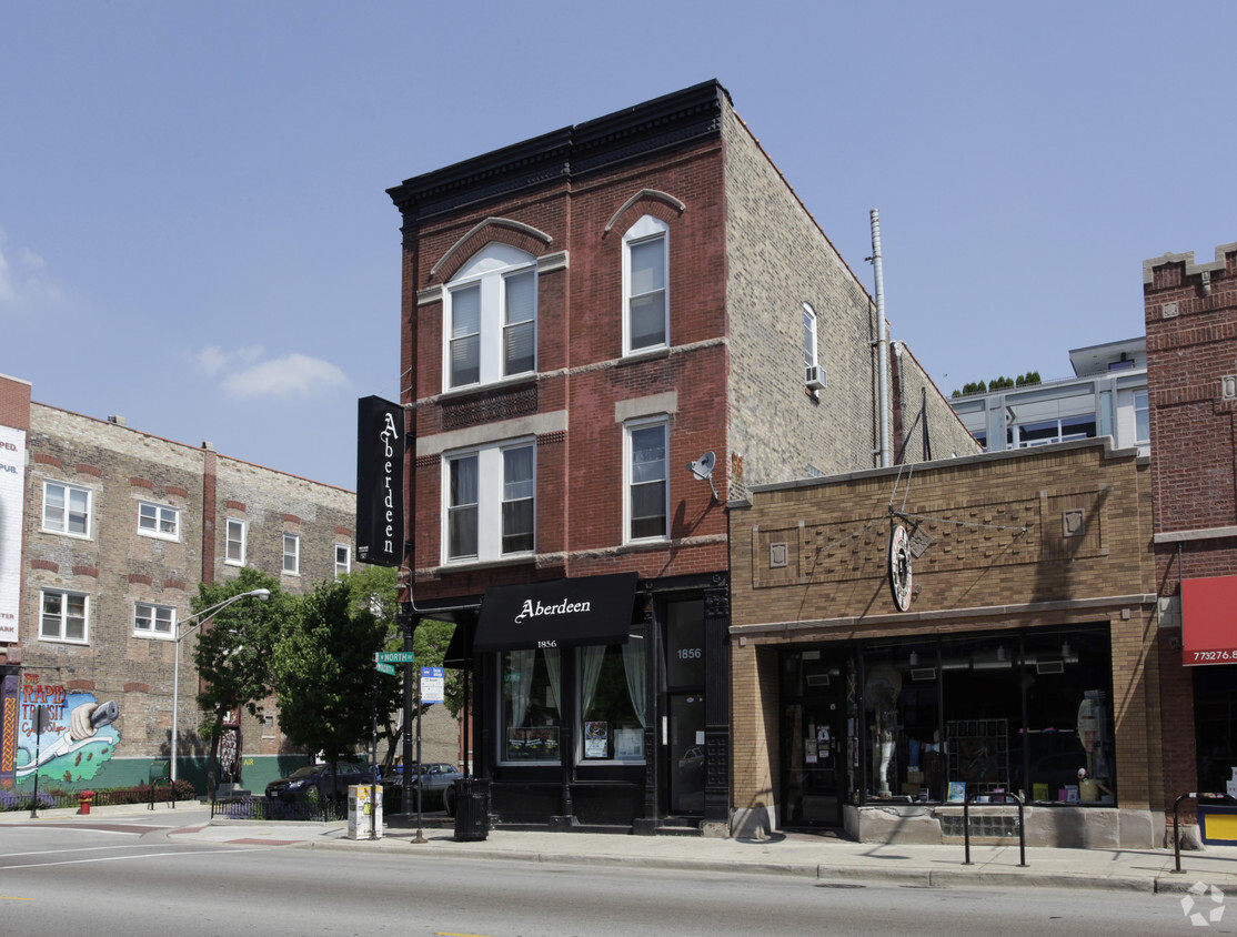 Foto del edificio - 1856 W North Ave