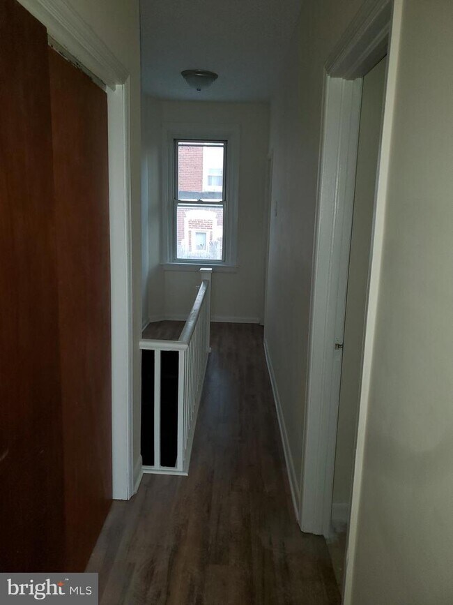 Foto del edificio - 189 W Annsbury St