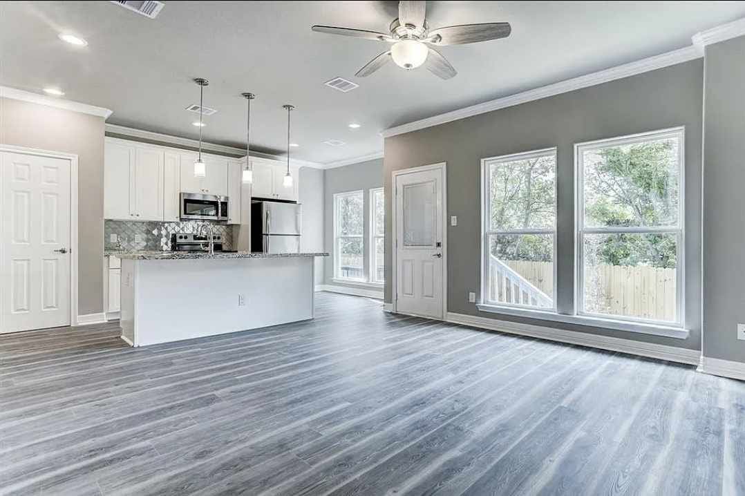 Foto principal - 3128 Coal St