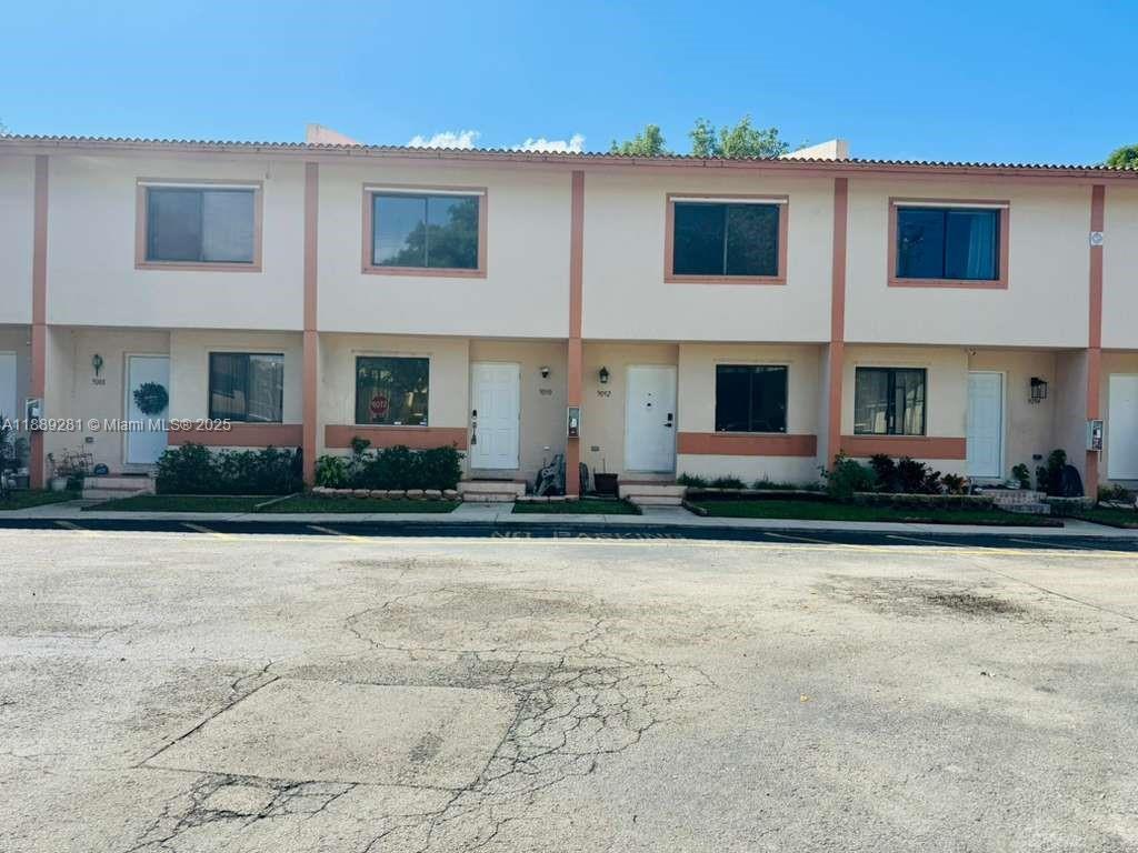 Primary Photo - 9090 NW 40th St