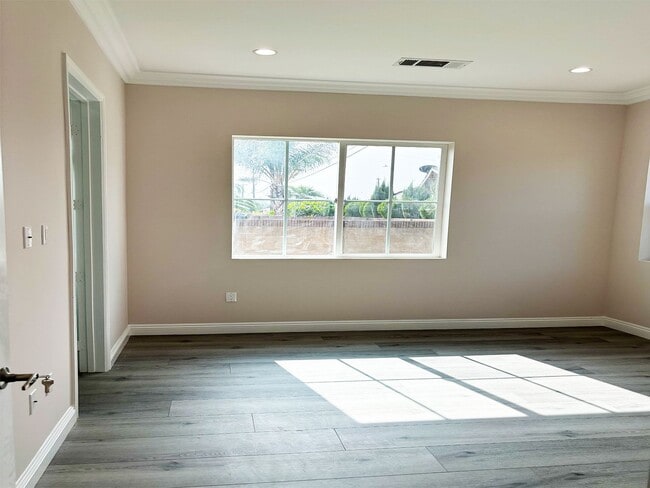 Foto del edificio - 13500 Palm Ave