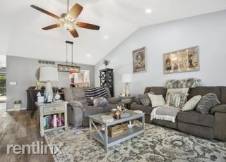 Building Photo - 5901 Churchview Dr