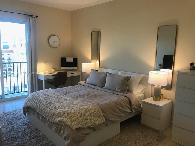 Foto del edificio - 10 Aragon Ave