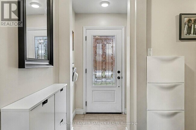 Building Photo - 868 Duberry St