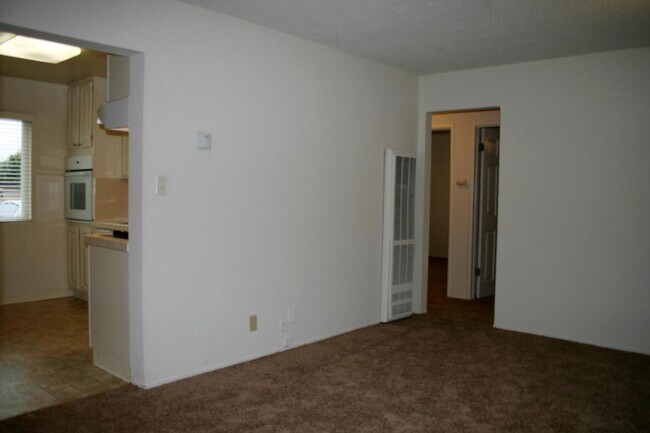 Building Photo - 1339 San Tomas Aquino Pkwy