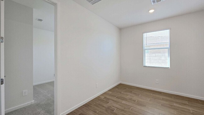 Foto del edificio - Brand new home! Popular location in Goodyear!