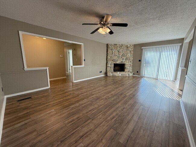 Foto del edificio - 714 E Beaver St