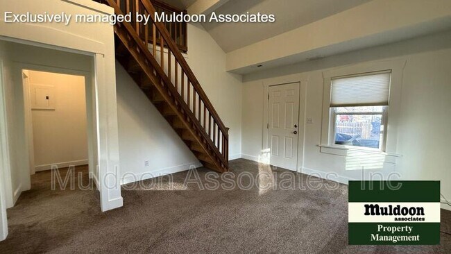 Foto del edificio - 1137 Van Buren St