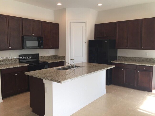 Foto del edificio - 141 SW 127th Ter