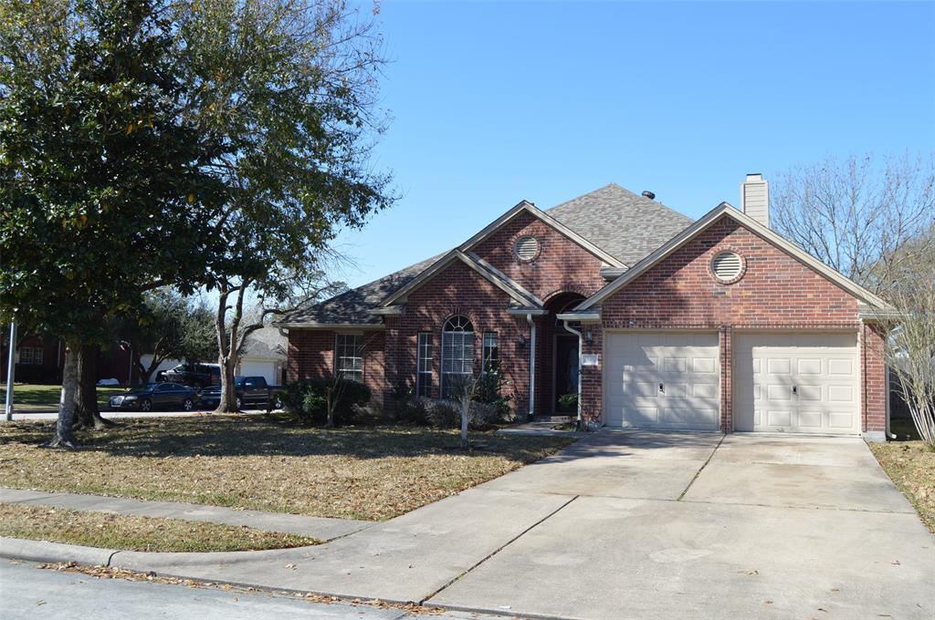 Foto principal - 19303 Pinewood Bluff Ln