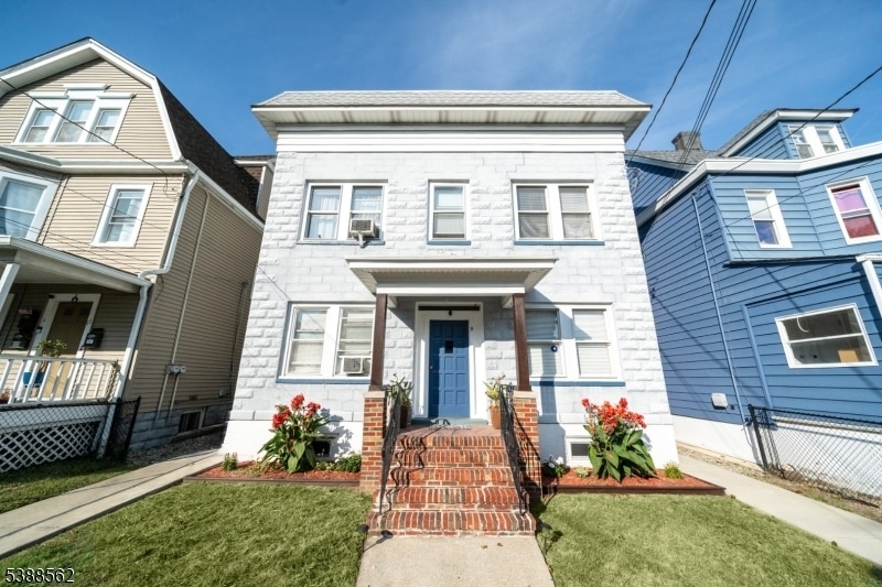 Primary Photo - 9 Kling St
