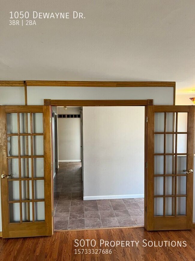 Building Photo - Charming 3-bedroom, 2-bathroom. Don't miss...