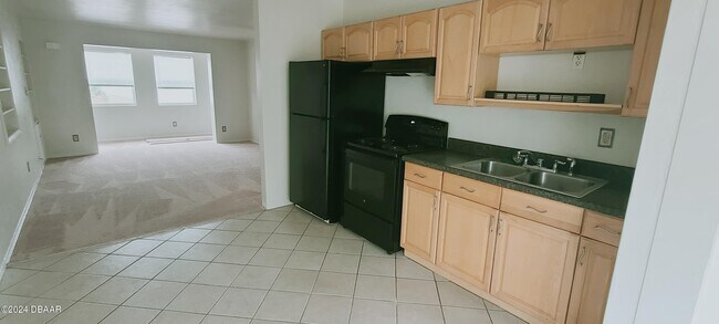 Building Photo - 54 Seaside Dr