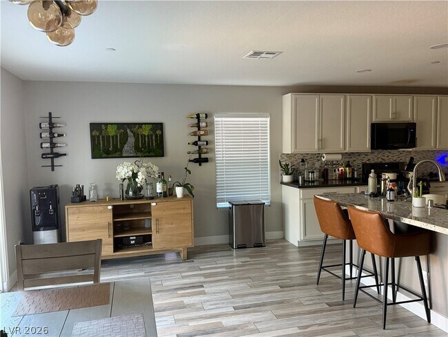 Foto del edificio - 7758 Meng Ct