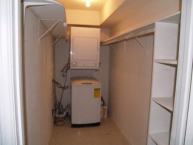 Foto del edificio - 4647 Wild Indigo St