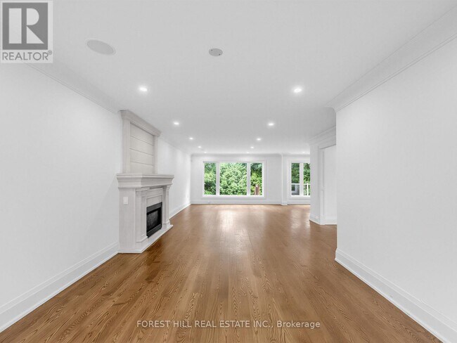 Building Photo - 33 Warlock Crescent