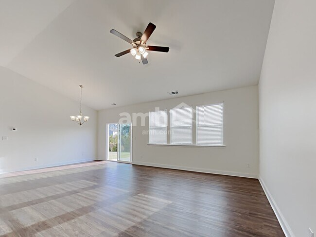 Foto del edificio - 4836 Pebble Bridge Wy