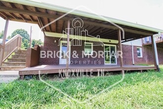 Building Photo - 1731 Lively Rd
