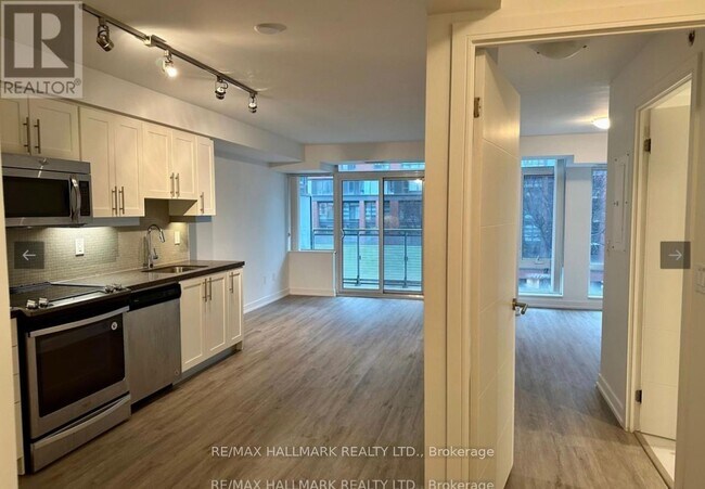 Photo du bâtiment - 525 Adelaide St W