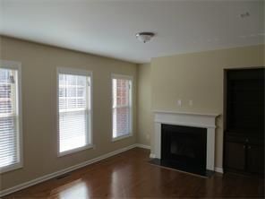 Foto del edificio - 456 Fieldview Ln