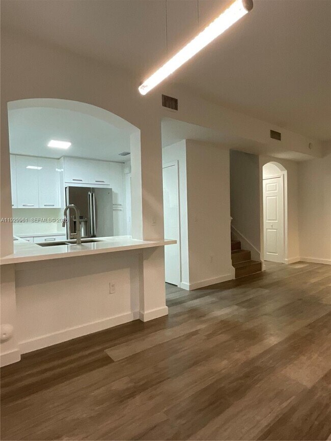 Foto del edificio - 11411 NW 60th St