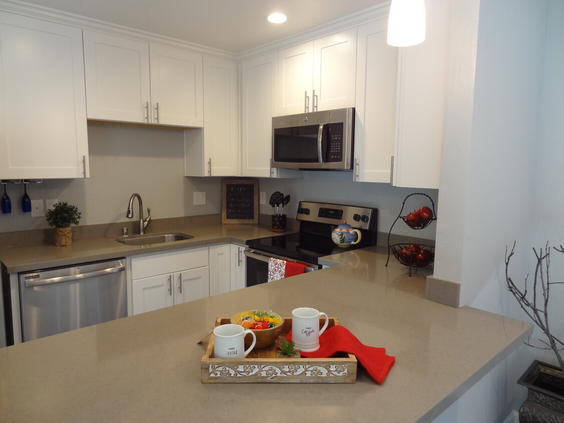Foto principal - 848 Jordan Ave