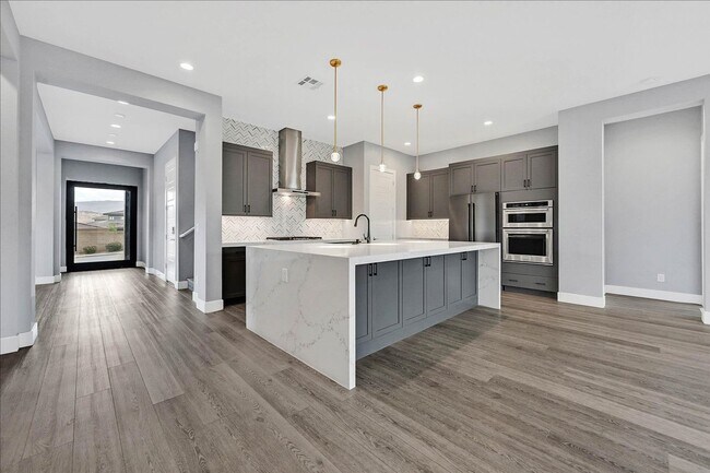 Foto del edificio - Summerlin West Single-Story 4 Bedroom 4.5 Bathroom Home!