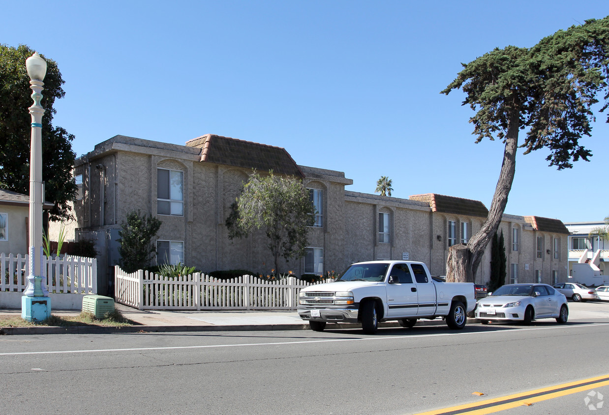 Primary Photo - Cypress Apartments