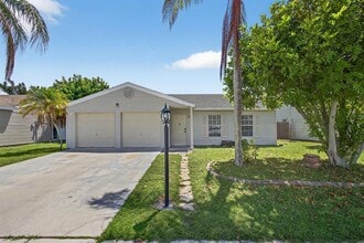 Building Photo - 5058 Canal Cir E