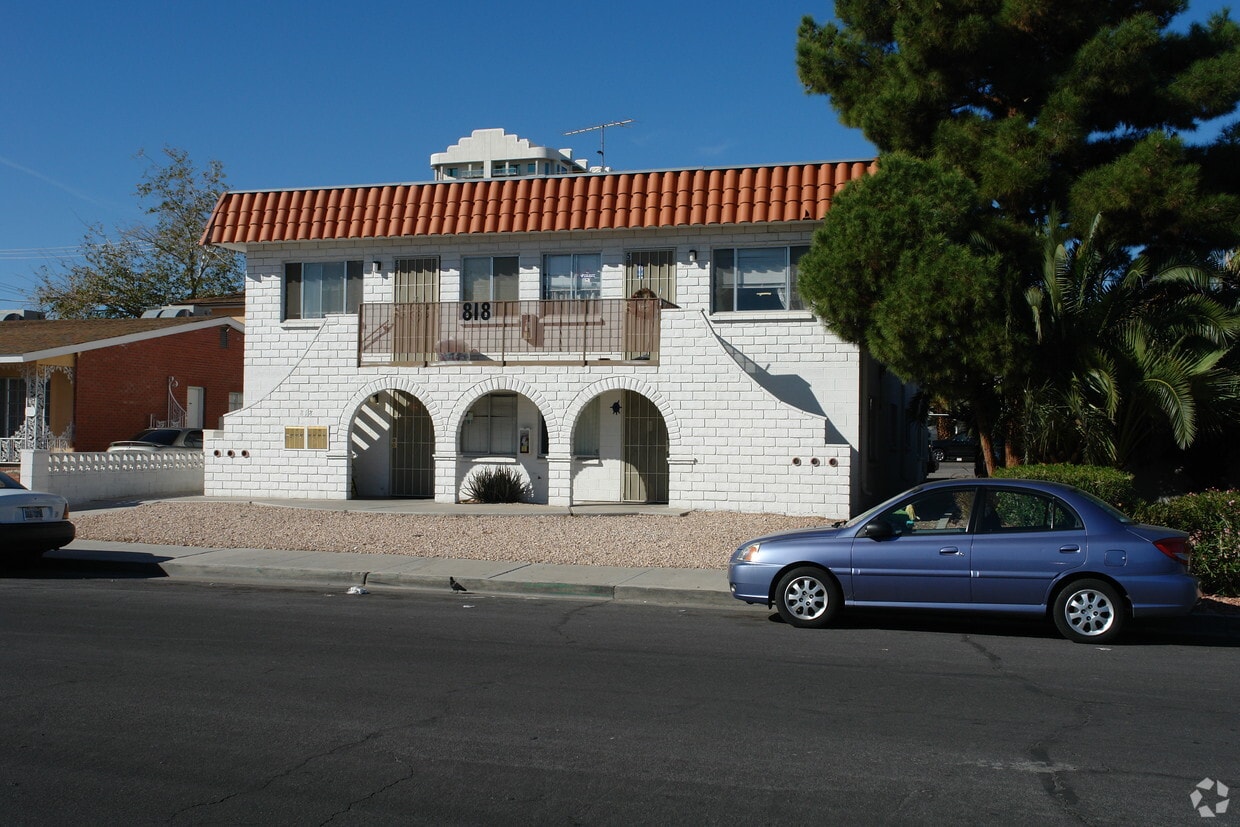 Building Photo - 818 S 7th St