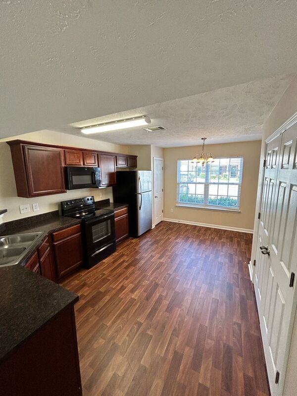 Building Photo - 4035 George Buchanan