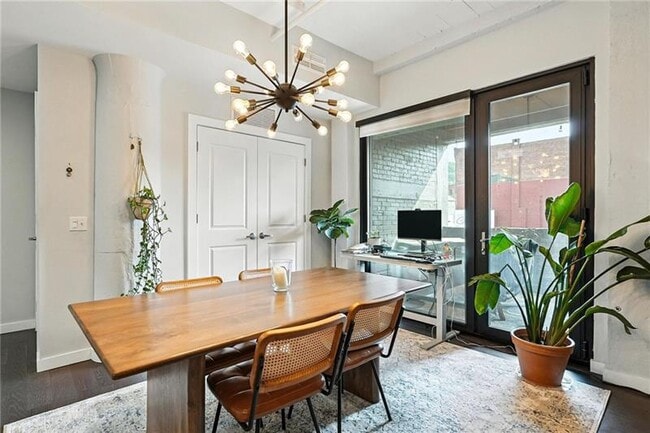 Building Photo - 2545 Penn Ave