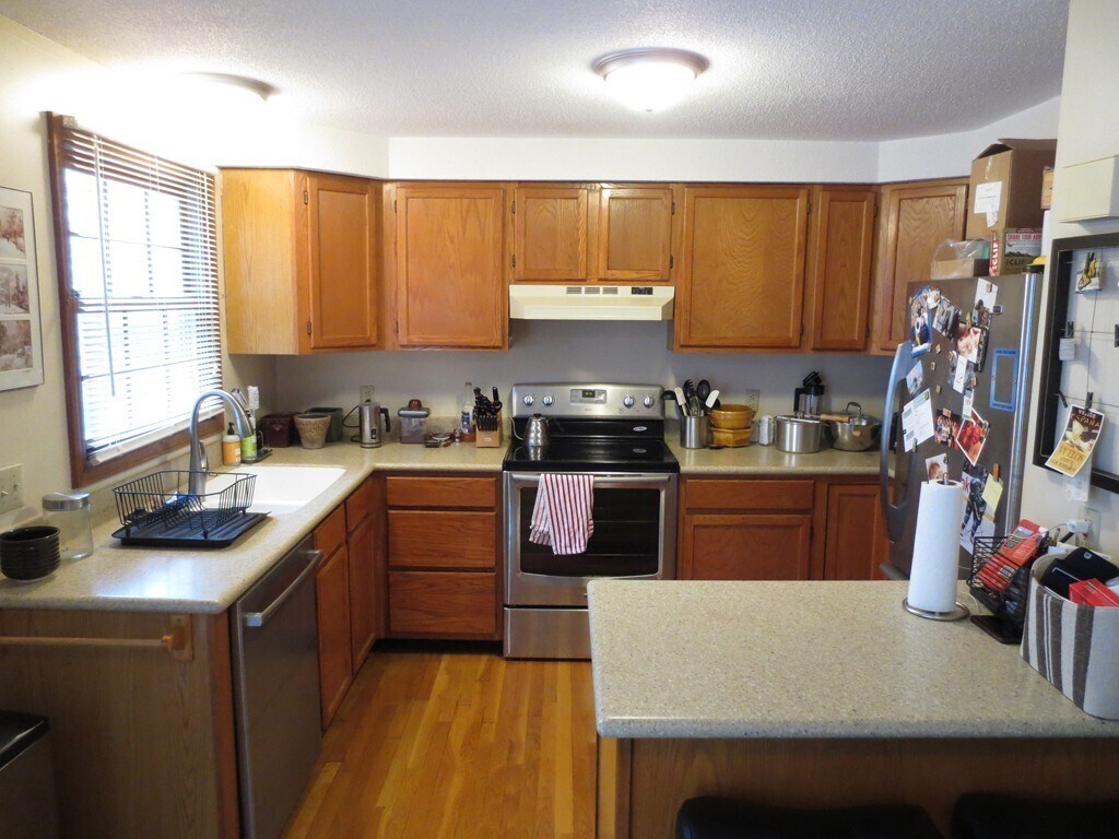 Foto principal - 110 W 8th St